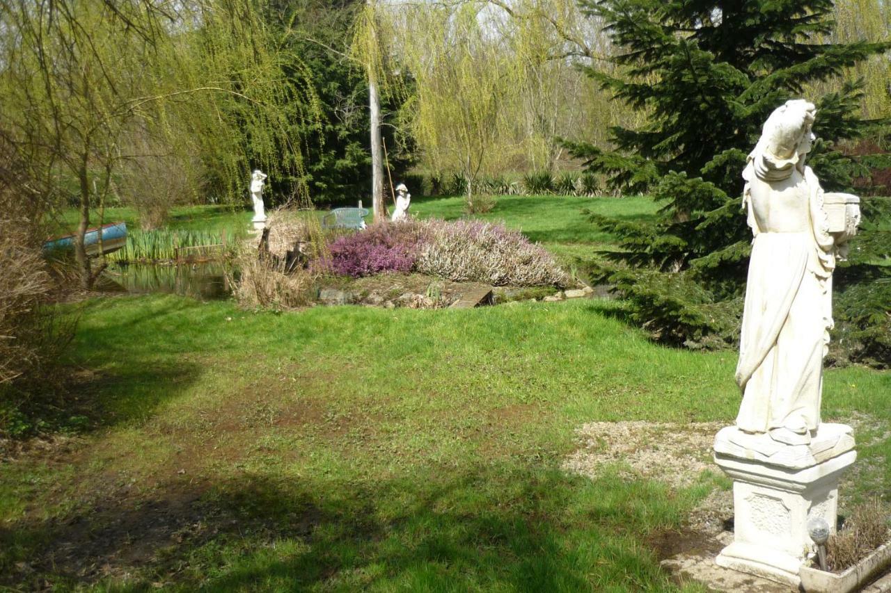 Gite Le Clos De See Chérencé-le-Roussel Exterior foto